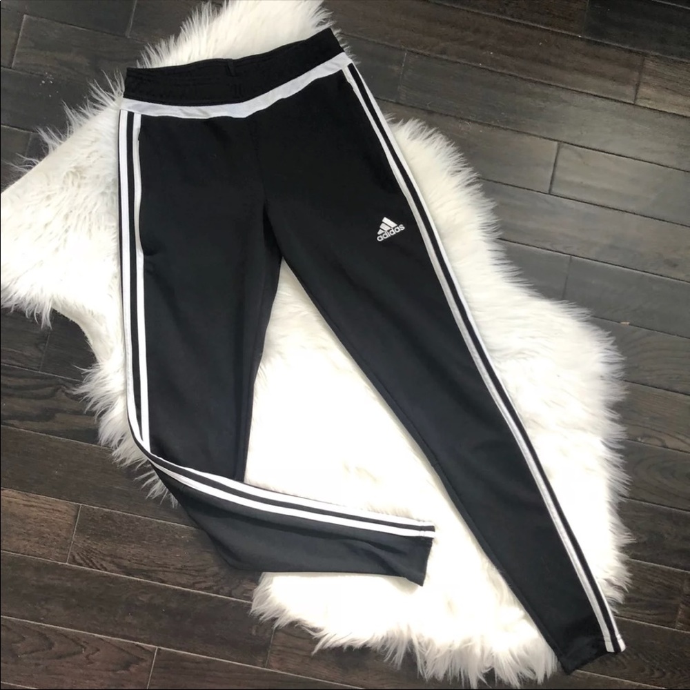 Men’s Adidas Tapered 3 Stripe Joggers Size M